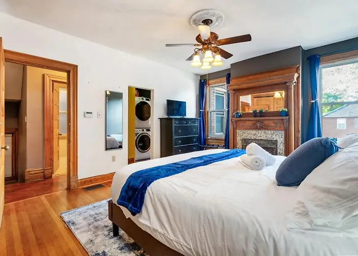 3-story Historic With Steam Shower And 3 King Beds In Walkable Shadyside *