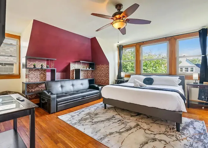 3-story Historic With Steam Shower And 3 King Beds In Walkable Shadyside Pittsburgh
